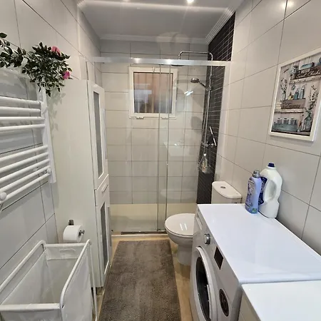 Sunny Ground Floor With A Large Terrace And Direct Access To The Pool Apartment